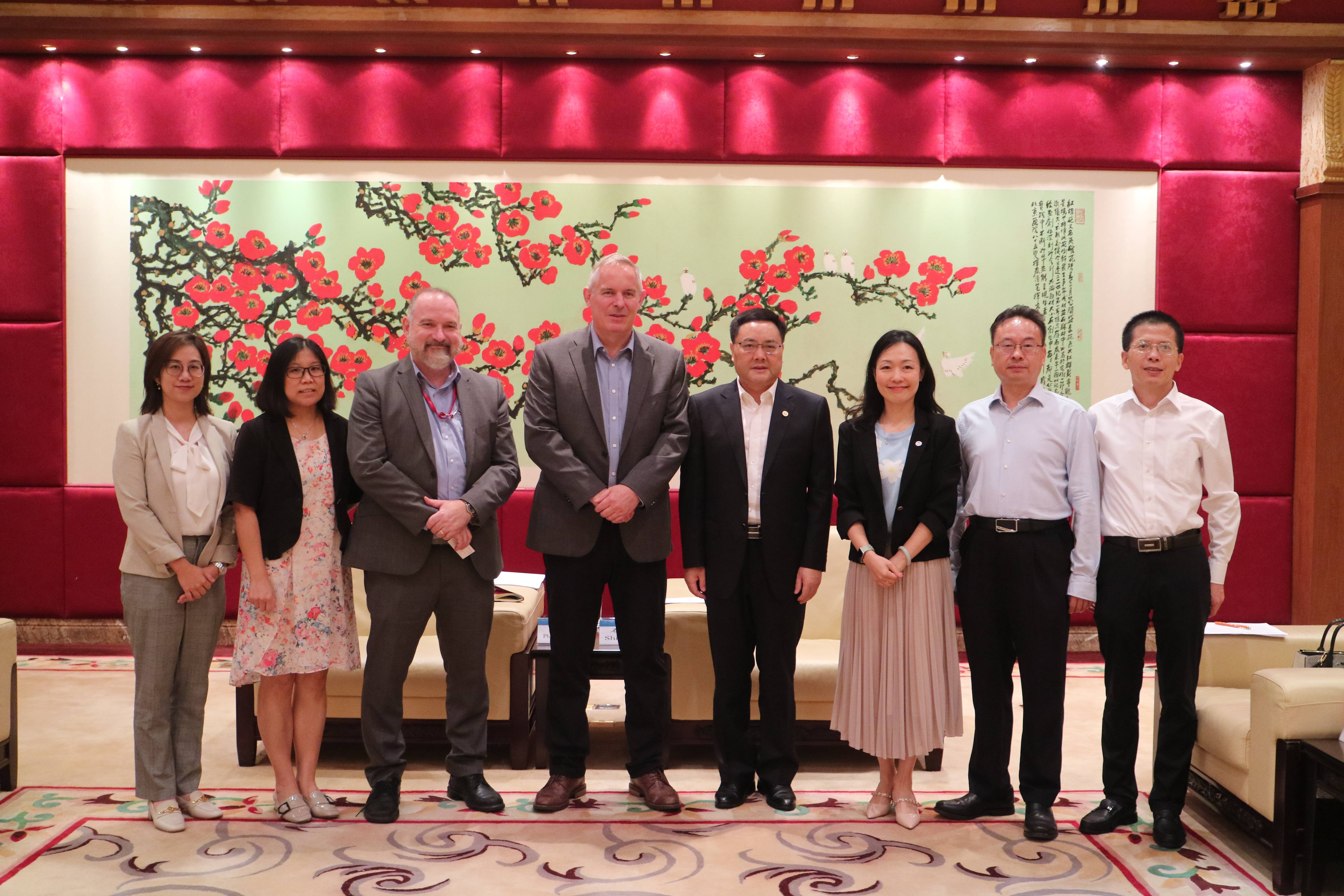 Delegation Of Consulate General Of Canada In Guangzhou Visits GDUFS GDUFS